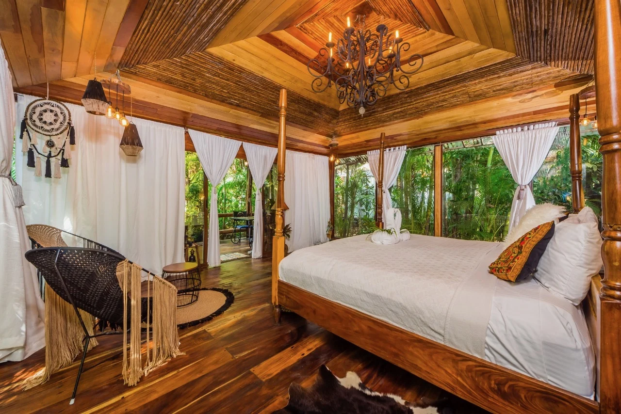 Bedroom in the Garden