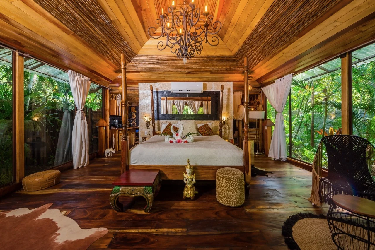 Signature Suite